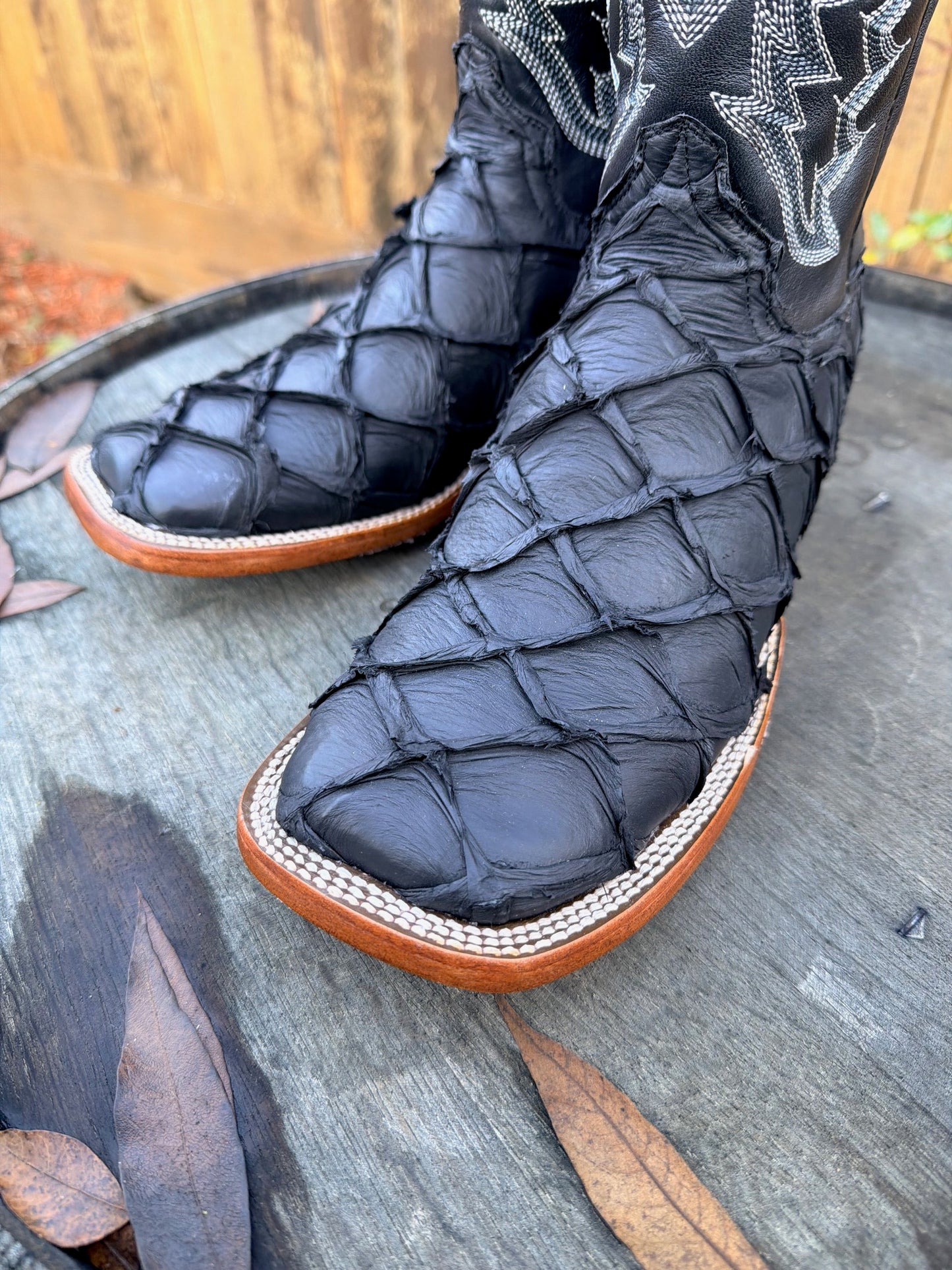 Pirarucu Black Matte